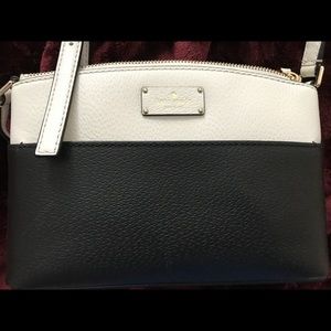 White/black Kate spade crossbody